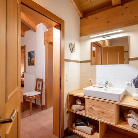 Vorderlaiming דירה